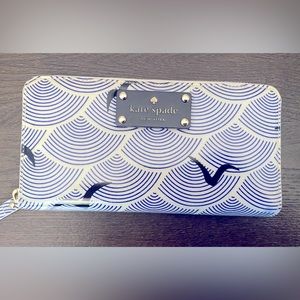 Kate spade wallet brand new never used!